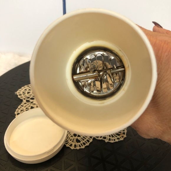 Vintage Gemco Cheese Grater - Picture 4 of 7